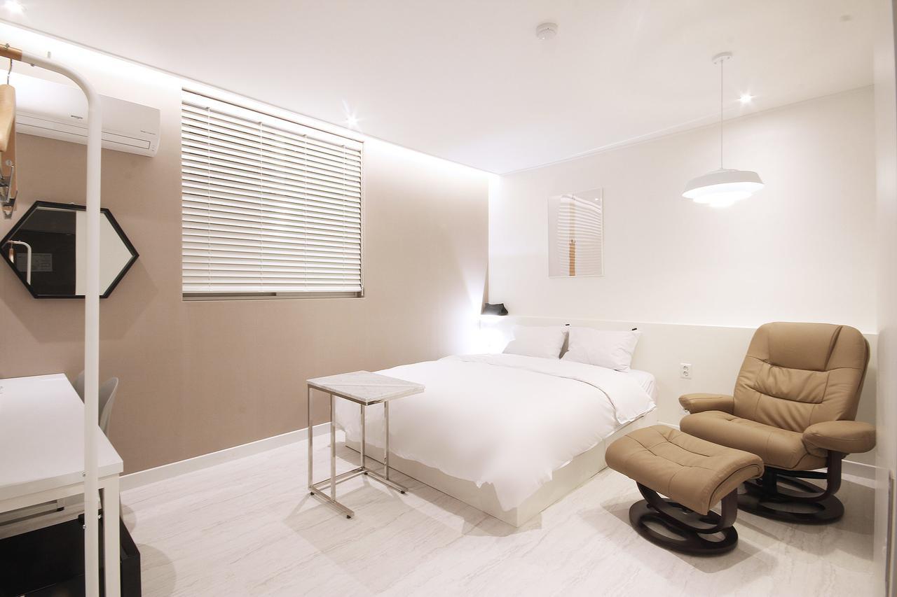 Hotel Yam Yeosu Hakdong מראה חיצוני תמונה